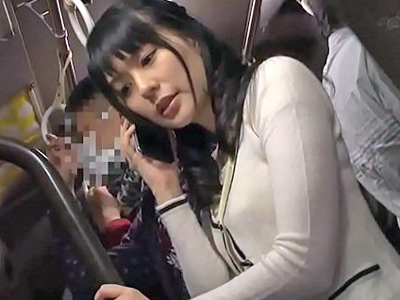 自分だけは大丈夫と思い込んでる爆乳OLを痴漢→やり逃げ！