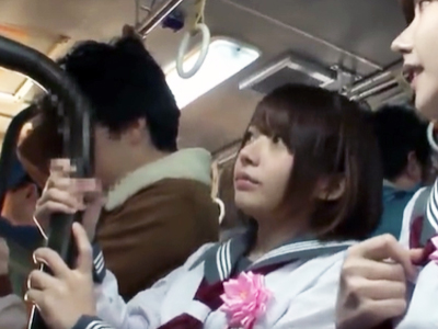 期待に胸を膨らませて入学式に向かうも痴漢レ●プされてしまう美少女