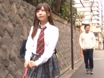 「んんっ！ヤダやだッ！」細身で可愛いJKに我慢できなくなったレイプ魔が後ろから襲い強制ハメ