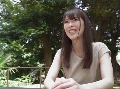 美しすぎる素人奥様…結婚2年、結婚前はCAやっていた別嬪が他人棒でイキ乱れ！！！