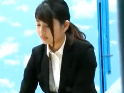 MM号で手伝い中に襲撃されるも気持ち良すぎて顔を歪める女子社員ｗｗｗｗｗ