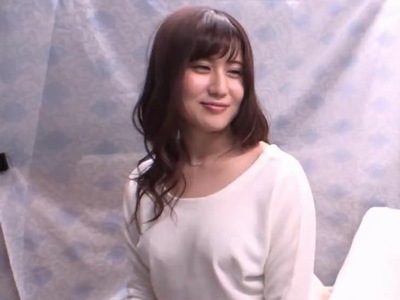 「また逝っちゃぅ～///」妖艶さを感じる美しすぎ素人妻をナンパ！！！奥まで止まらない激ピスで絶叫不倫